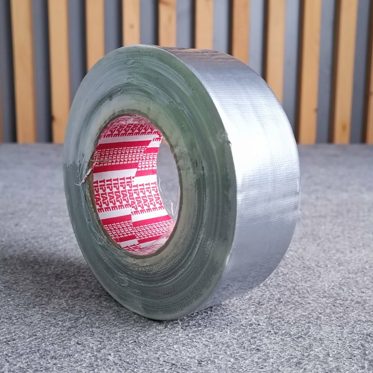 1ม้วน สีเทา แร็คซีน2นิ้ว 50หลา เทปกาว2" เทปกาว2นิ้ว เทป อุปกรณ์สำหรับงานเวที แร็คซีนสีเทา แร็คซีนยาว50หลา แร็คซีน50หลา เอไอ-ไพศาล