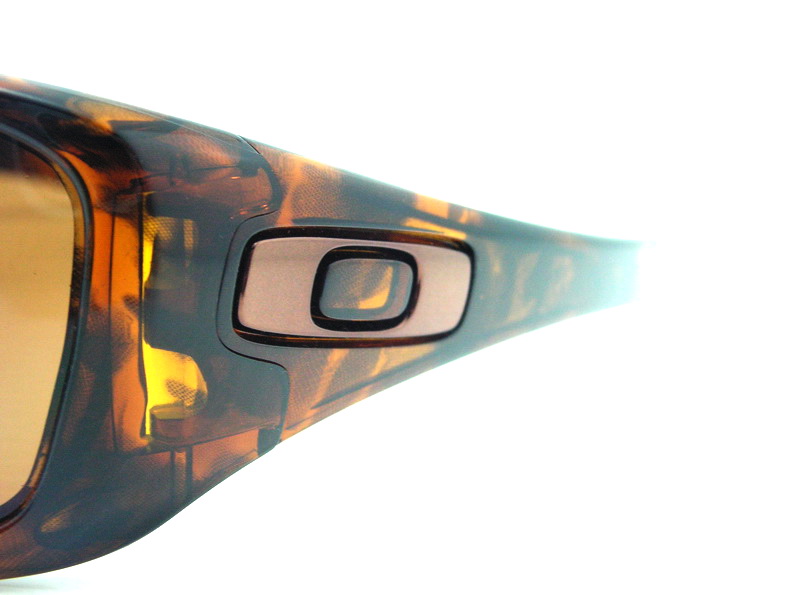 แว่นกันแดด Oakley Hijinx สี Brown Tortoise ใส่เท่ห์สุดๆค่ะ ของแท้และถูกที่สุด ส่งตรงจากUS.ค่ะ