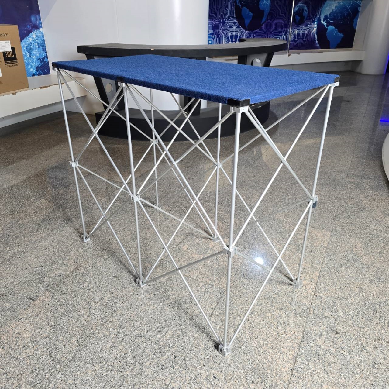 ลดล้างสต็อค เวทีQUIKFRAME PRO DF1x2 60x116สูง103 โต๊ะ เวที เวทีสำเร็จรูป เวทีอเนกประสงค์ เวทีพับอเนกประสงค์ เอไอ-ไพศาล