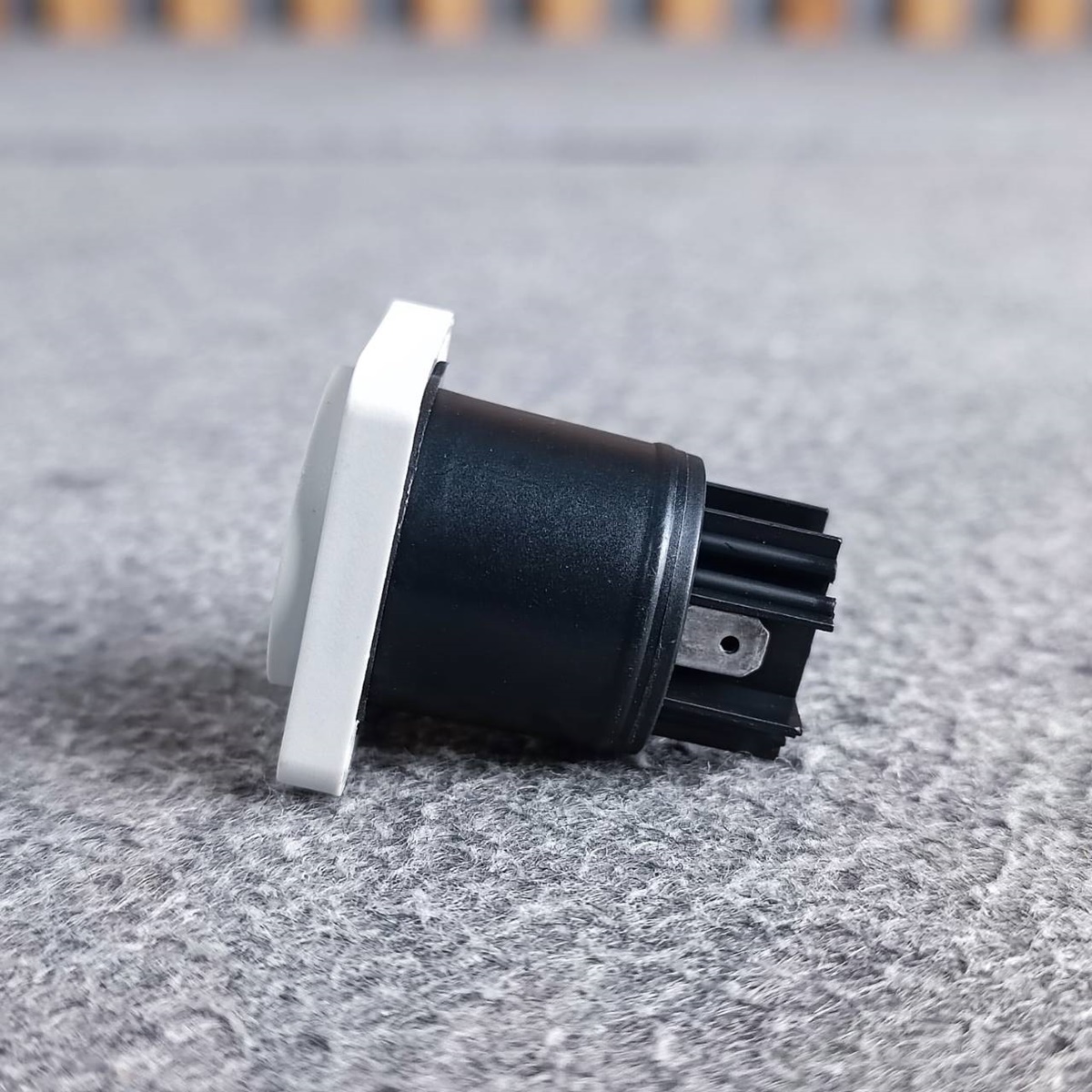 LIDGE LS-3MPB-1 J.ACตัวเมีย ปลั๊กไฟตัวเมีย ปลั๊กตัวเมีย ติดแท่น LS3MPB1 power connector, 20A A-type LS3MPB เอไอ-ไพศาล