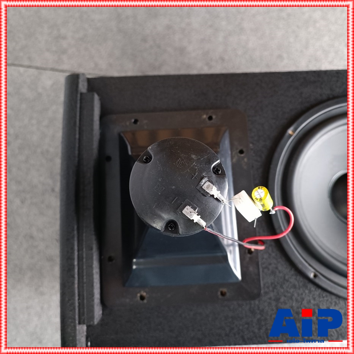 1ใบ BJ M2-8V ตู้ลำโพง 8นิ้ว โรงงาน HOTROCK ลำโพงตั้งพื้น BJ ตู้ลำโพง8นิ้ว RCF พร้อมดอกลำโพง BJ M2-8V ยางรองตู้ เบ้าเสียบขาตั้ง เอไอ-ไพศาล