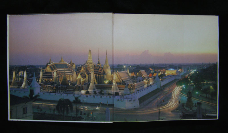 นำชมกรุงรัตนโกสินทร์ 000294