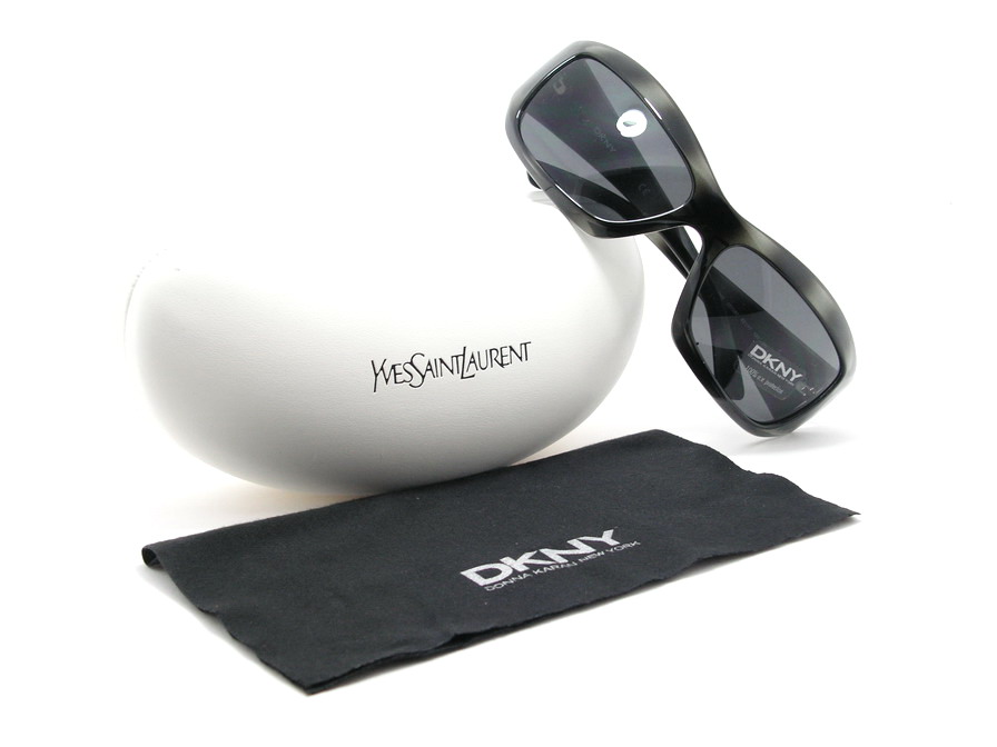 แว่นกันแดด DKNY สวยและเก๋มากมากค่ะ ของแท้100%และถูกสุดๆ ส่งตรงจากUS.ค่ะ