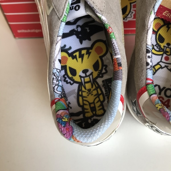 Tokidoki Lawnship - White / Apple Green (Show Case) เก่าเก็บ