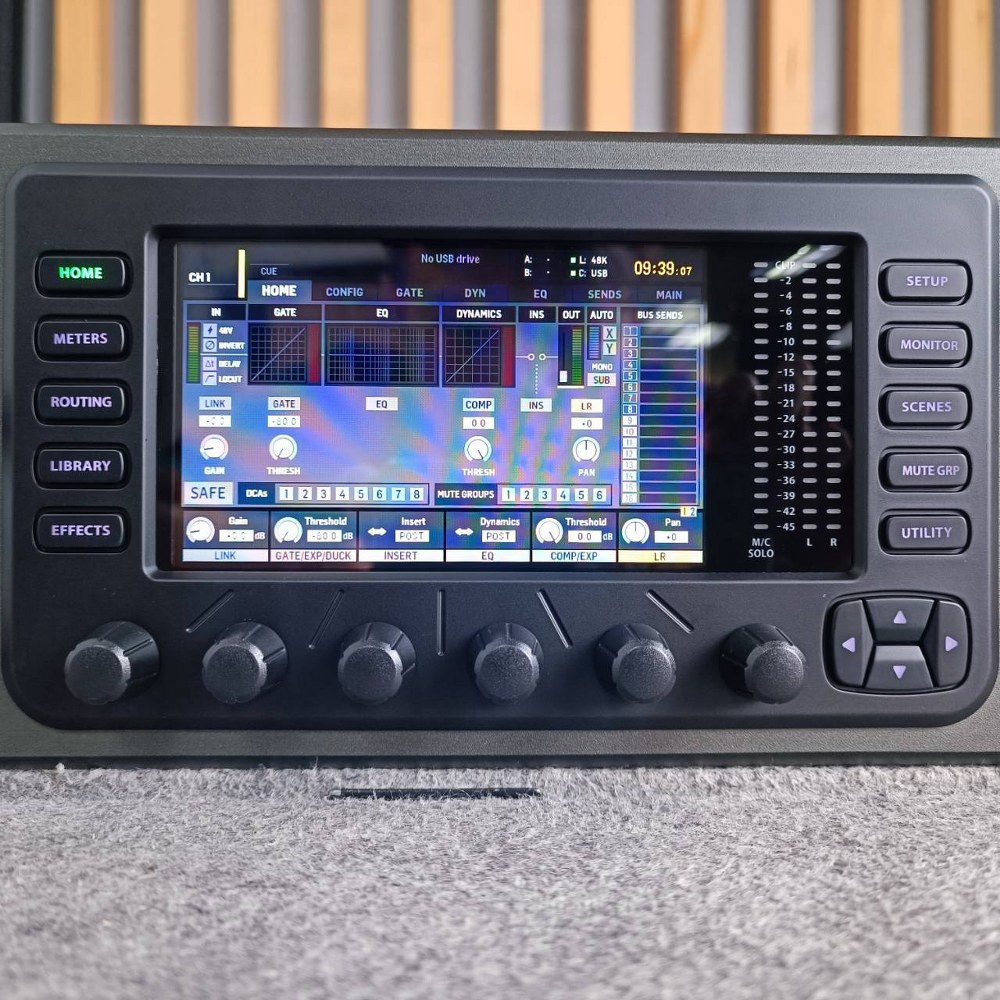 BEHRINGER X32RACK MIXER DIGITAL มิกซ์ดิจิตอล x-32reck 32rack มิกเซอร์ เพาเวอร์มิกซ์ เครื่องเสียง ตัวปรับแต่งเสียง เอไอ-ไพศาล +++