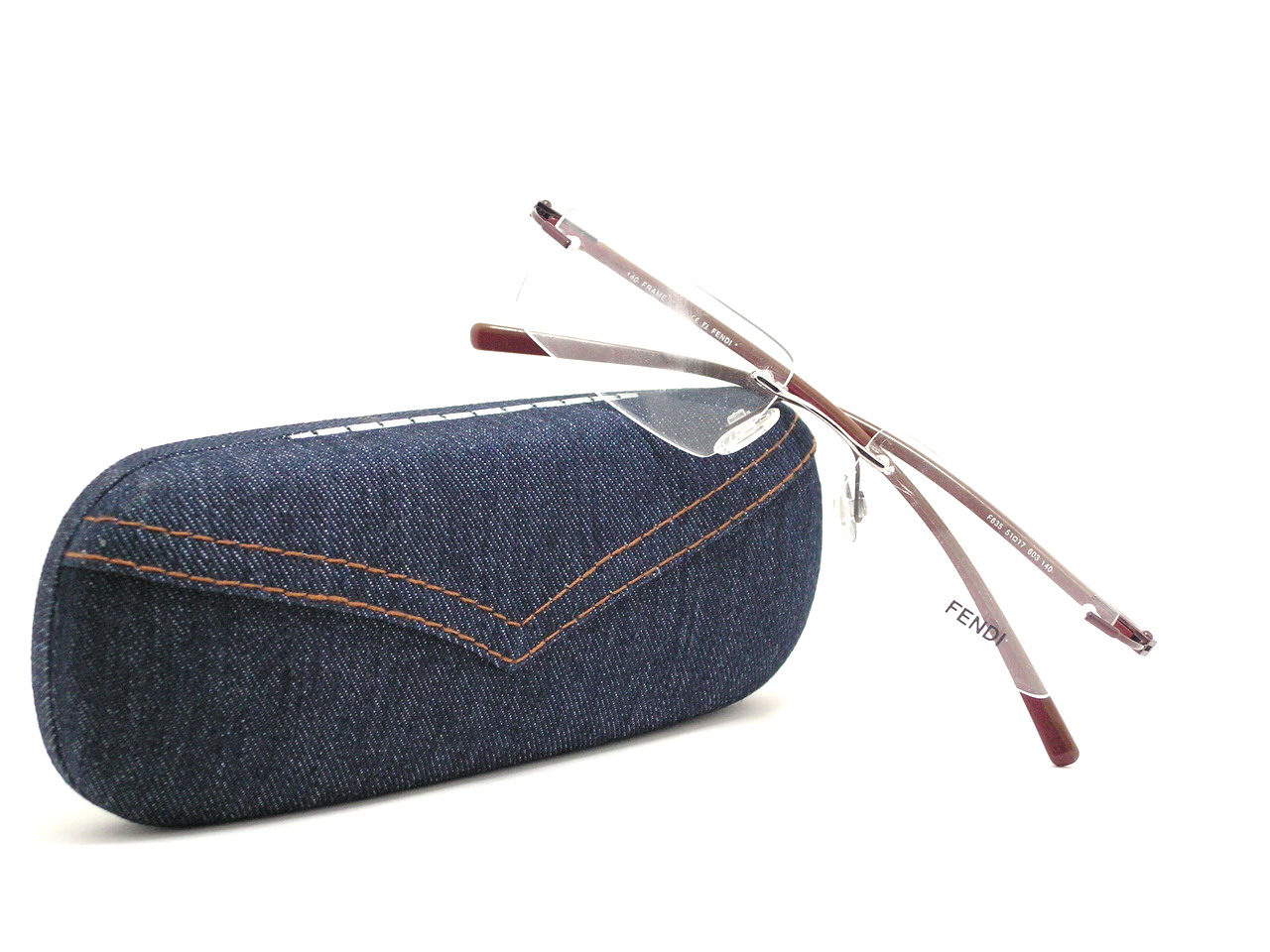 กรอบแว่นสายตา Fendi สวยไฮโซสุดๆค่ะ ของแท้100%และถูกสุดๆ ส่งตรงจากUS.ค่ะ