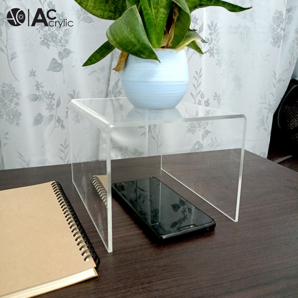ชั้นวางโมเดล ชั้นวางของอะคริลิค ทรง U ขนาด ก15xย20xส12.5cm. หนา 4 มิล (U7)