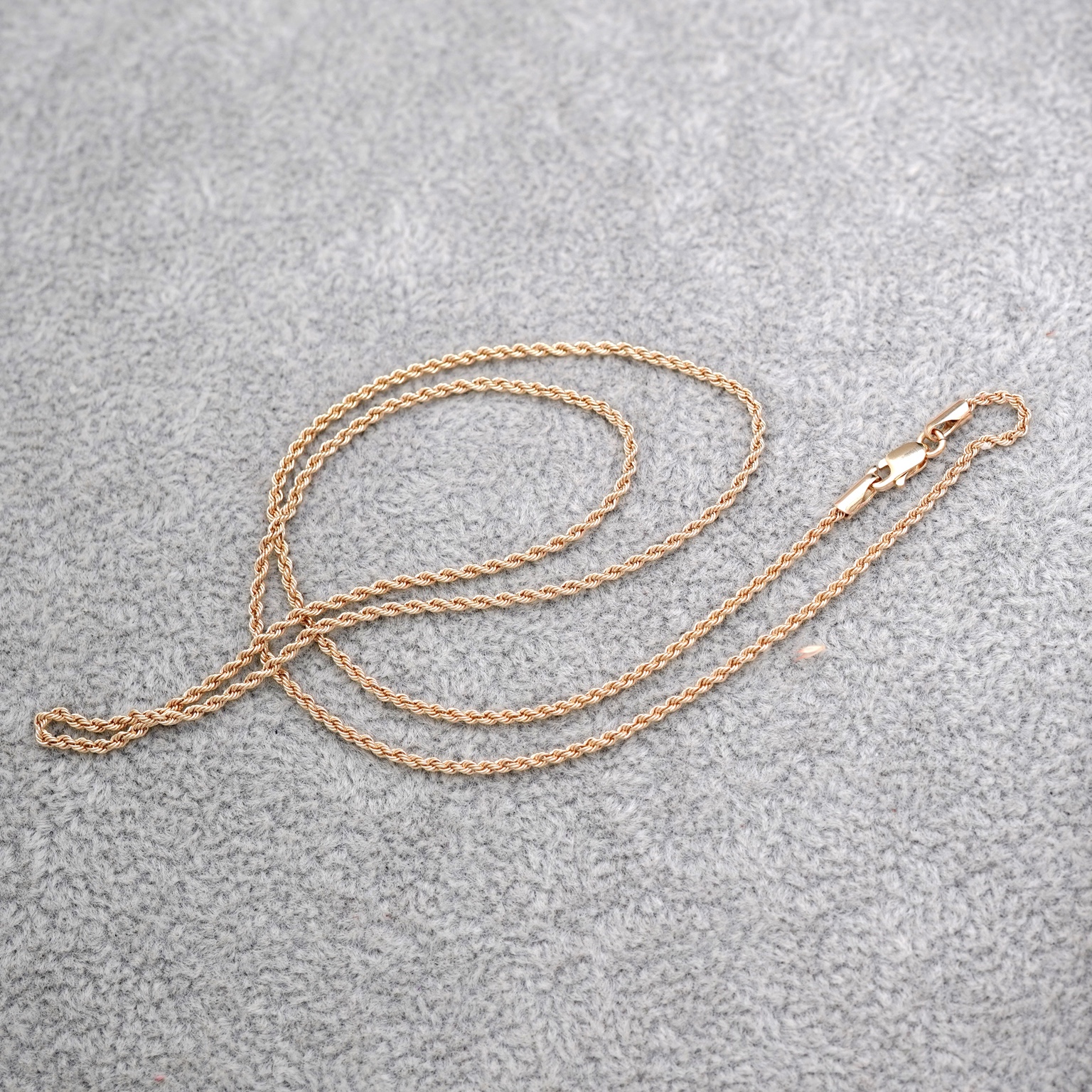 สร้อยทอง 14K ลายเกลียวเชือก (14K Gold Rope Necklace)