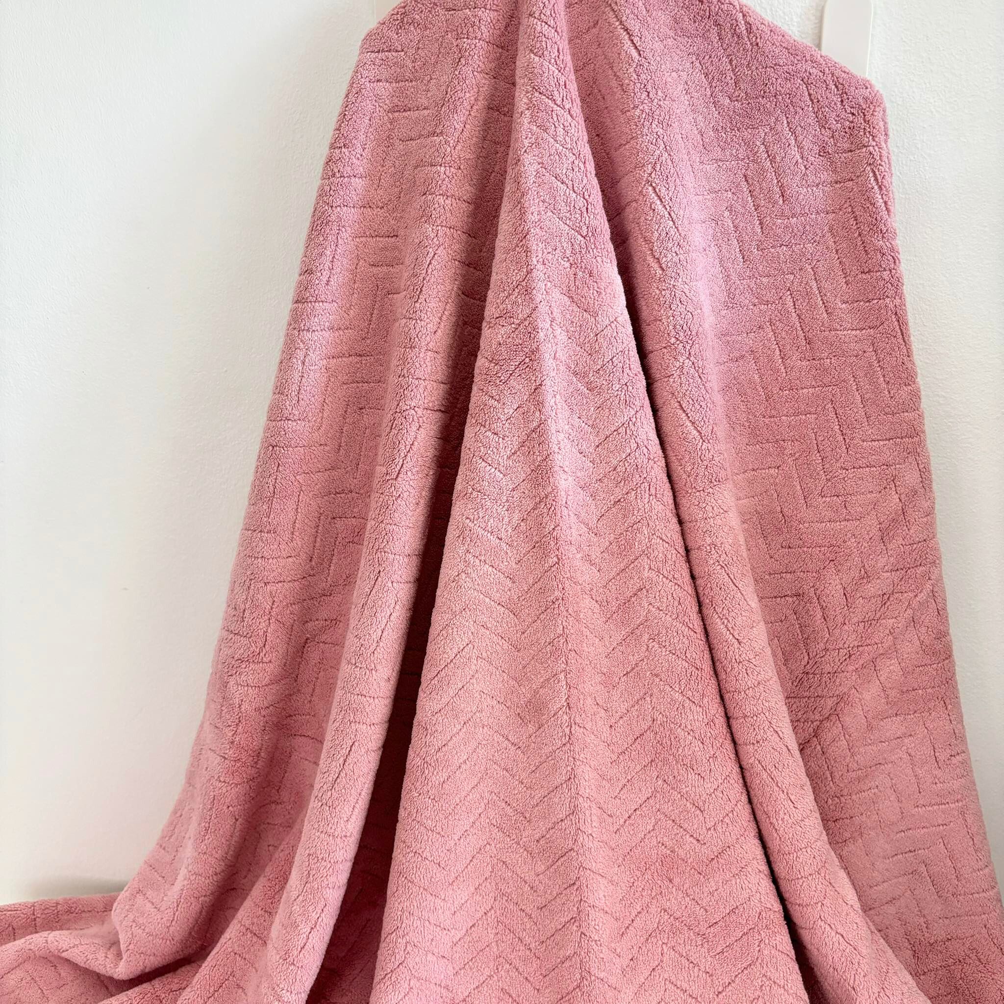 🍀HAVEN Towel Microfiber รุ่น NANO VELVET EMILY EMBOSS🍀ผ้าเช็ดตัว ผ้าขนหนู ไมโครไฟเบอร์ ขนาด 28*56 นิ้ว HAVEN แท้💯Deep Pi