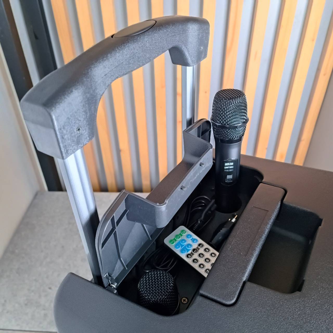 SOUNDBEST WPS-15 NEW ลำโพง ล้อลาก + ไมค์ลอยคู่ WPS 15 WPS15 ตู้ลำโพงเคลื่อนที่ล้อลาก ขนาด 15 นิ้ว มีแบตเตอรี่ในตัว ลำโพงล้อลาก ลำโพงเอนกประสงค์ เอไอ-ไพศาล