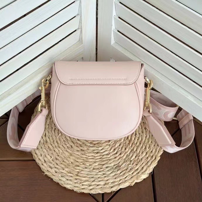 **C** กระเป๋า THE J MARC SMALL SADDLE BAG มี 8 สีให้เลือก สินค้าใหม่ ของแท้