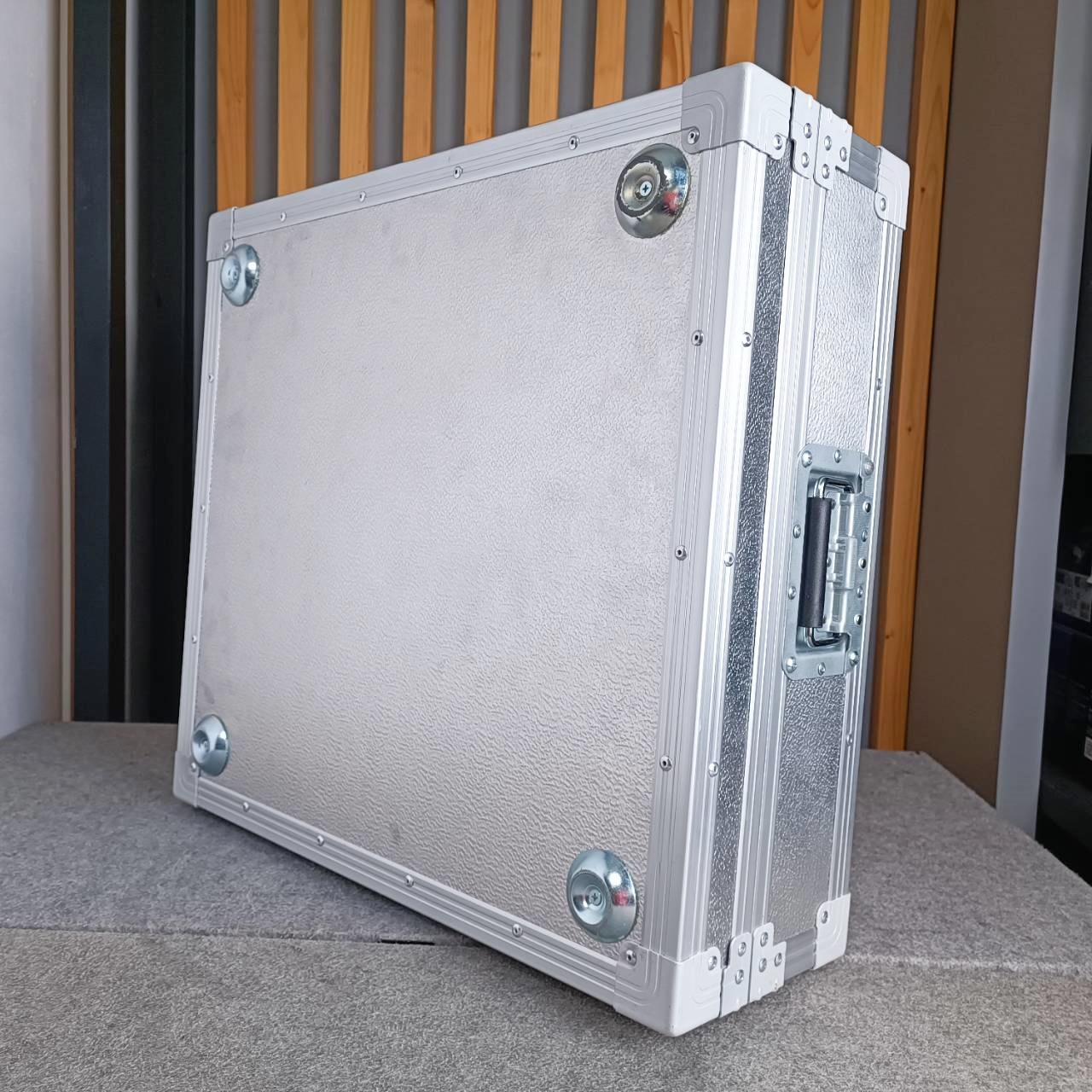 RACK MIX ขนาด 59x48x16CM สีอลูมิเนียม แร็คใส่เครื่องเสียง กล่องเก็บมิซ์ COMPACT เอไอ-ไพศาล