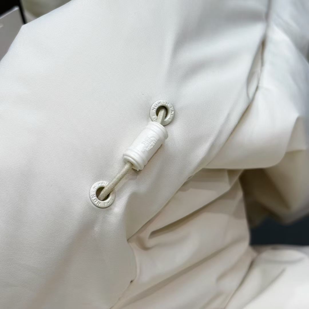 **do** เสื้อกันหนาวตัวยาว The North Face Sport Down Jacket Unisex มีฮู้ด บุด้วยขนเป็ด มี 2 สี สินค้าใหม่ ของแท้