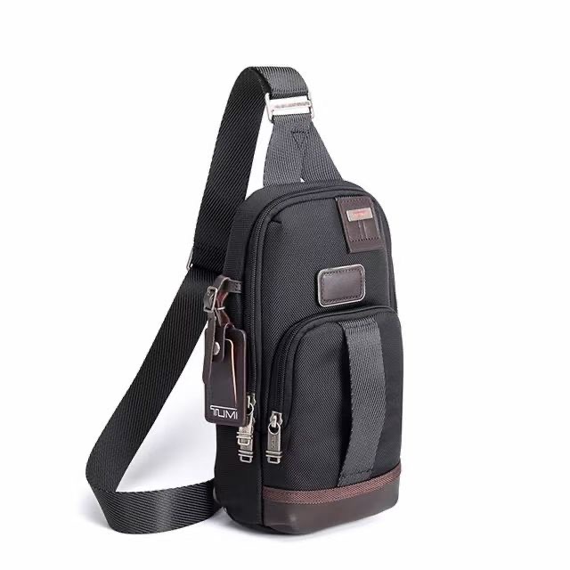 **do** กระเป๋า Tumi Dfo Fremont Sling ผ้าไนล่อน สินค้าใหม่ ของแท้