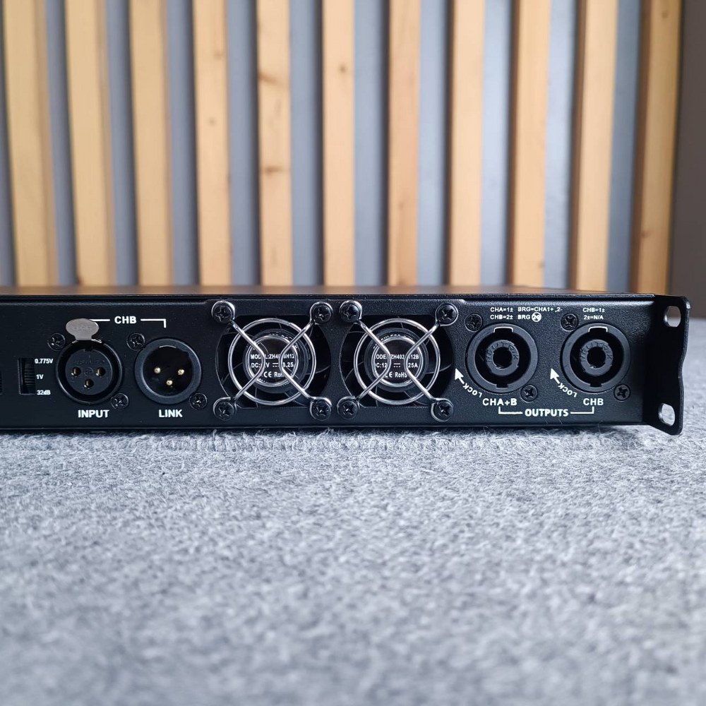 VOK V15+ poweramp 1U V-15+ V 15+ เพาเวอร์แอมป์ 2 แชนแนล กำลังขับ 1800 วัตต์ที่ 8 โอห์ม โหลดได้ถึง 2 โอห์ม เอไอ-ไพศาล