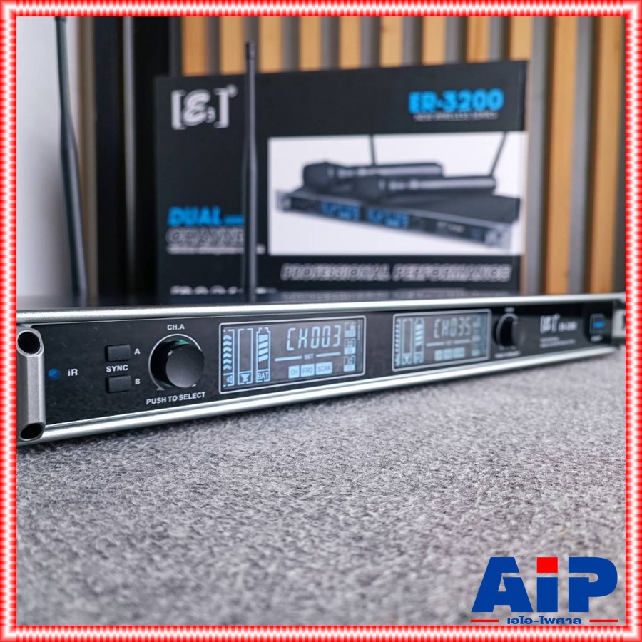 E3 ER-3200 ไมค์ลอยUHF ปรับความถี่ ไมค์ลอยถือไร้สาย ไมโครโฟนไร้สาย ย่าน UHF มีกล่องเก็บไมค์แถมมาในชุด ไมค์ลอยถือคู่ E3 รุ่น ER 3200 ER3200 เอไอ-ไพศาล