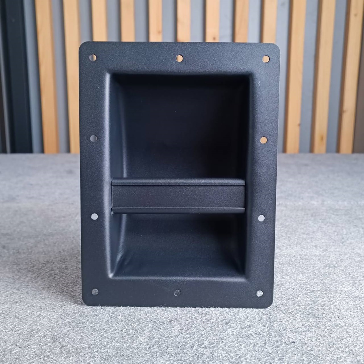 แพ็ค4อัน หูจับเหล็ก JH7105 JH 7105 ตู้ลำโพง หูยกตู้ลำโพง เหล็ก ทรงJBL ขนาด16X22 ซม. หูจับลำโพงเหล็ก หูหิ้วลำโพง หูหิ้วลำโพงเหล็ก เอไอ-ไพศาล