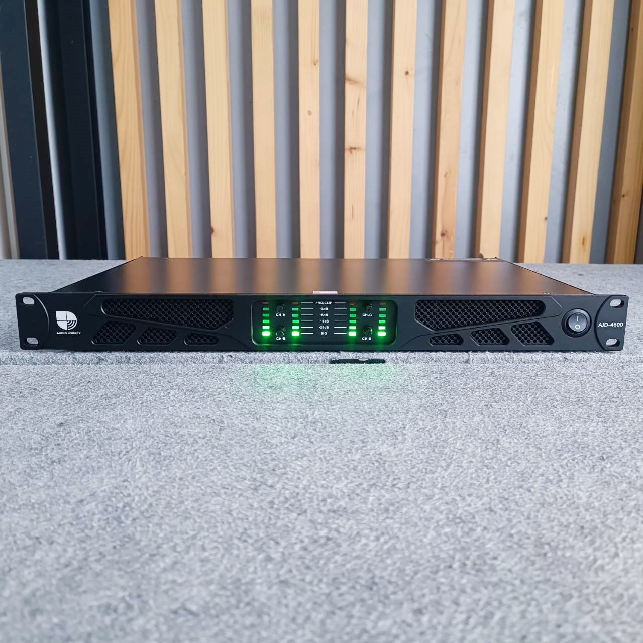AUDIO JOCKEY A&J AJD-4600 POWERAMP 1U 4CH เพาเวอร์แอมป์ เครื่องขยายเสียง 4แชนแนล AJD 4600 AJD4600 เอไอ-ไพศาล