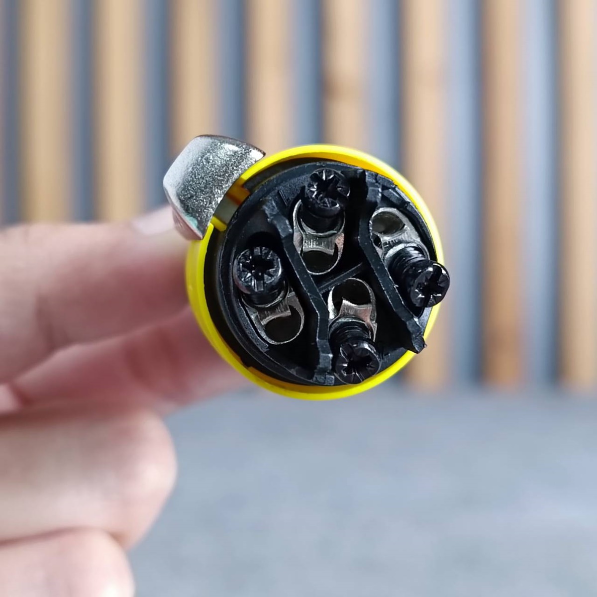 1อัน สีเหลือง KANE COPPER2 speakon ตัวผู้ สีเหลือง ปลั๊กสเปคคอน 4ขั้ว สเปคคอนตัวผู้ สเปคคอนตู้ลำโพง เอไอ-ไพศาล