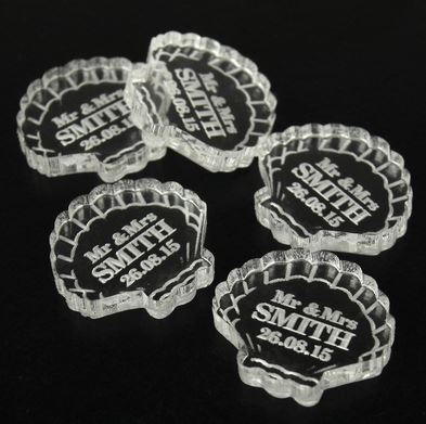 ของที่ระลึก ของชำร่วย งานแต่งงาน ไอเดียเก๋ ที่ทับกระดาษ ขนาดเล็ก 2.5 cm เลเซอร์ คู่ บ่าวสาว พร้อมวันที่ ที่ทับกระดาษ รูป หอยเซลล์ 27387
