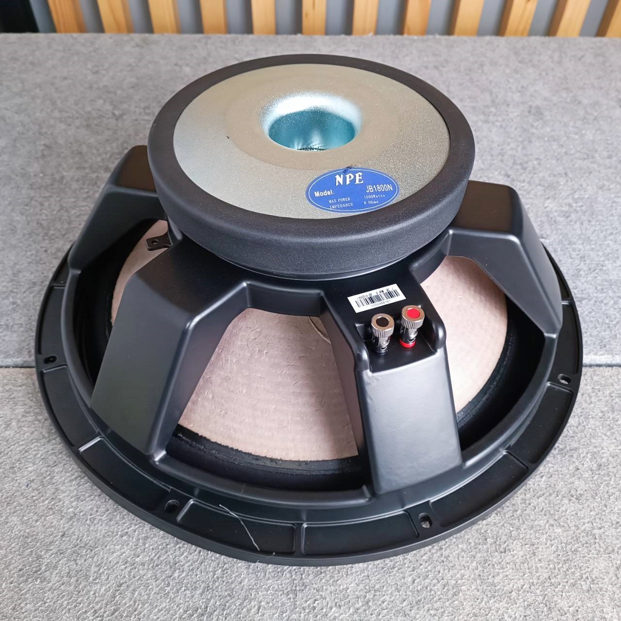 สินค้าเสียหายจากการขนส่ง NPE JB-1800N ลำโพงโครงแตก เสียงออกปกติ JB1800 โครงหล่อ1500W ดอกลำโพง ลำโพง18นิ้ว JB-1800 18นิ้ว jb-1800n JB 1800 N เอไอ-ไพศาล