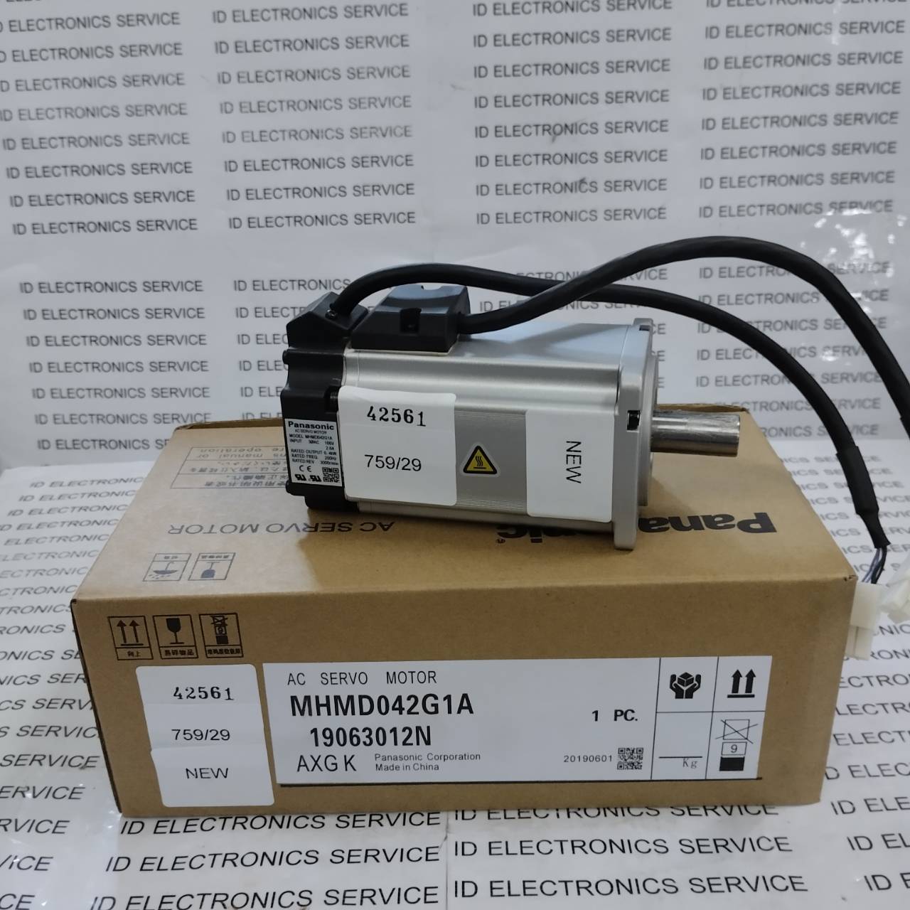 SERVO MOTOR "PANASONIC" MHMD042G1A