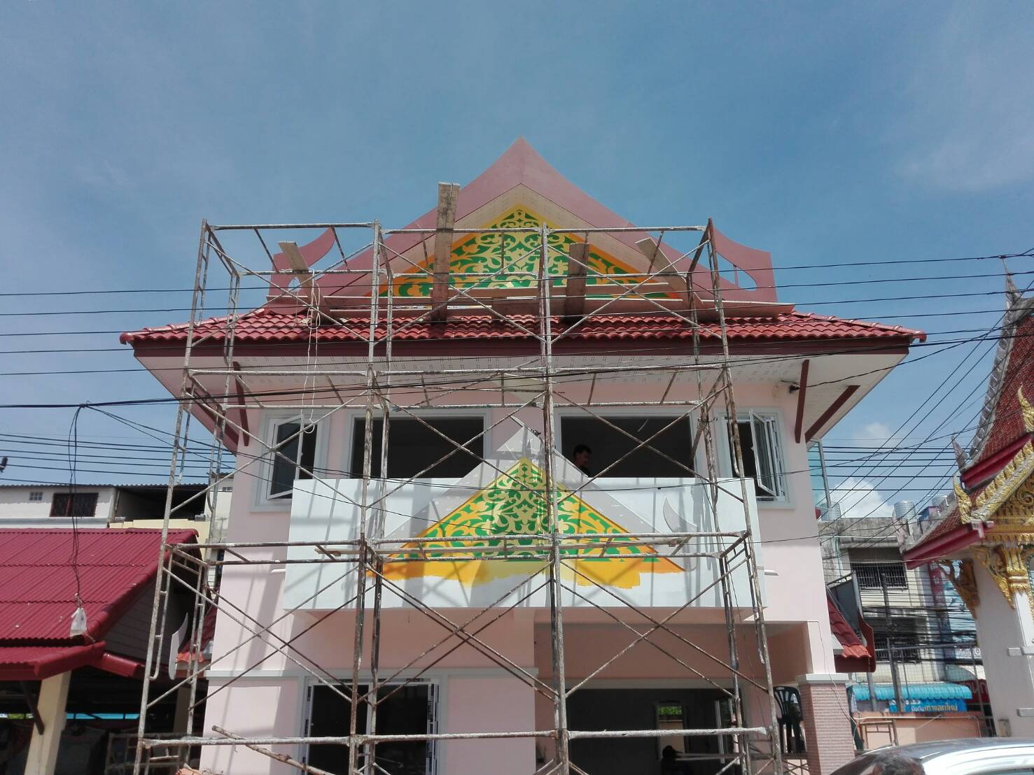 วาดหน้าบัน