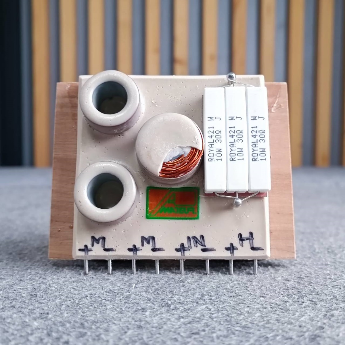 สินค้าเสียหายจากการขนส่ง Amature 2+1 network กลาง2แหลม1 เรซิ่น แตก ใช้งานได้ปกติ เอไอ-ไพศาล