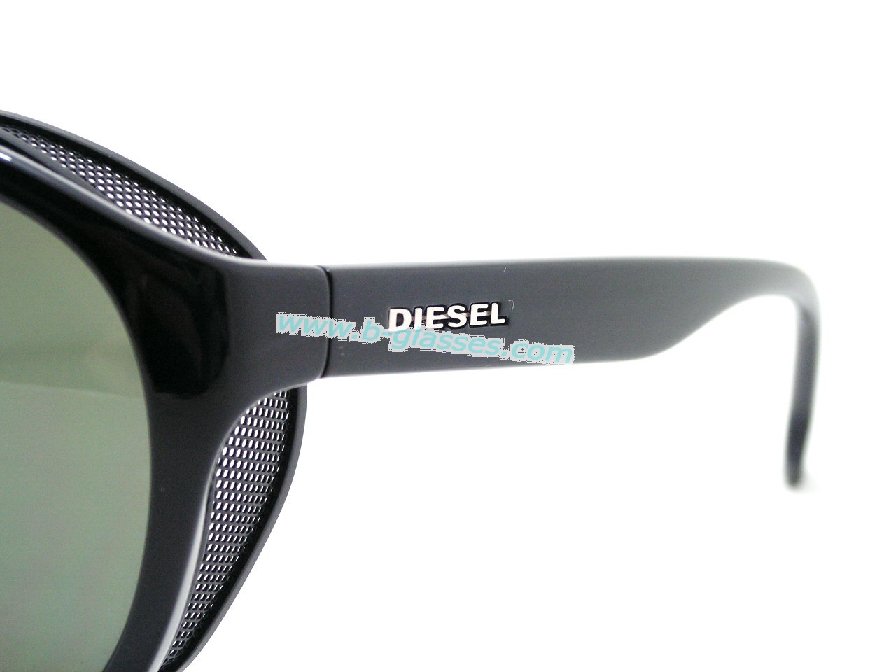 แว่นกันแดด Diesel ใส่เท่ห์มากมายแน่นอนค่ะ ของแท้100%และถูกสุดๆ ส่งตรงจากUS.ค่ะ