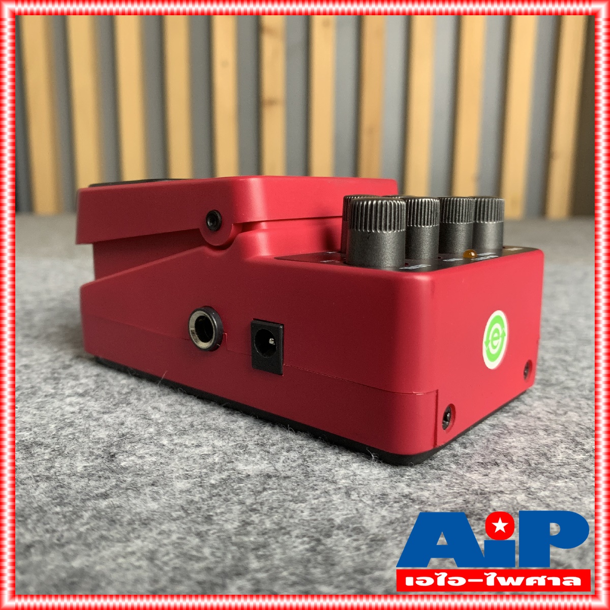 BEHRINGER UM300 เอฟเฟคกีต้าร์ ultra metal เอฟเฟ็คกีตาร์ที่ให้เสียงแตกแบบ Ultra Metal Distortion UM-300 UM 300 +++