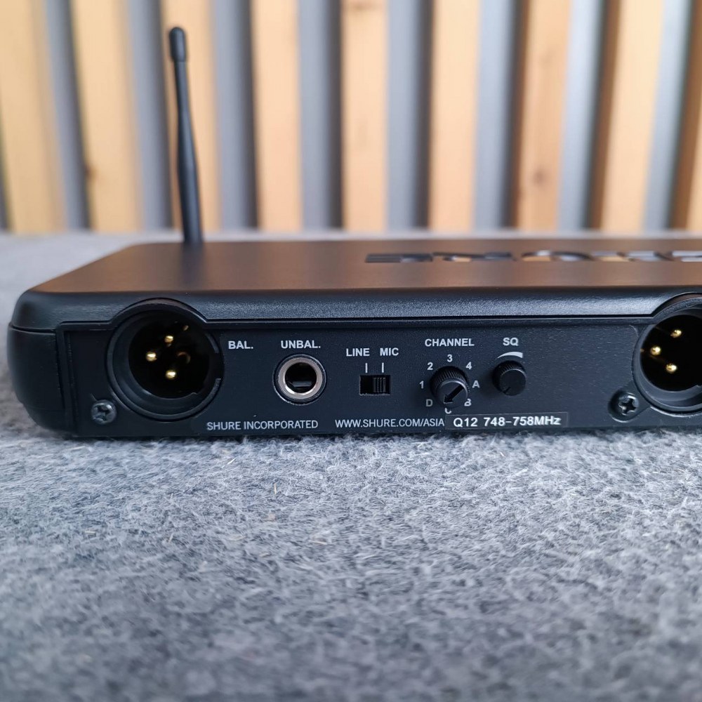 SHURE SVX188A CVL Q12 ไมค์หนีบคู่ SVX188 A CVL Q12 SVX188A/CVL ชุดไมโครโฟนไร้สายแบบหนีบปกเสื้อ ไมค์ลอย ไมค์ เอไอ-ไพศาล +++