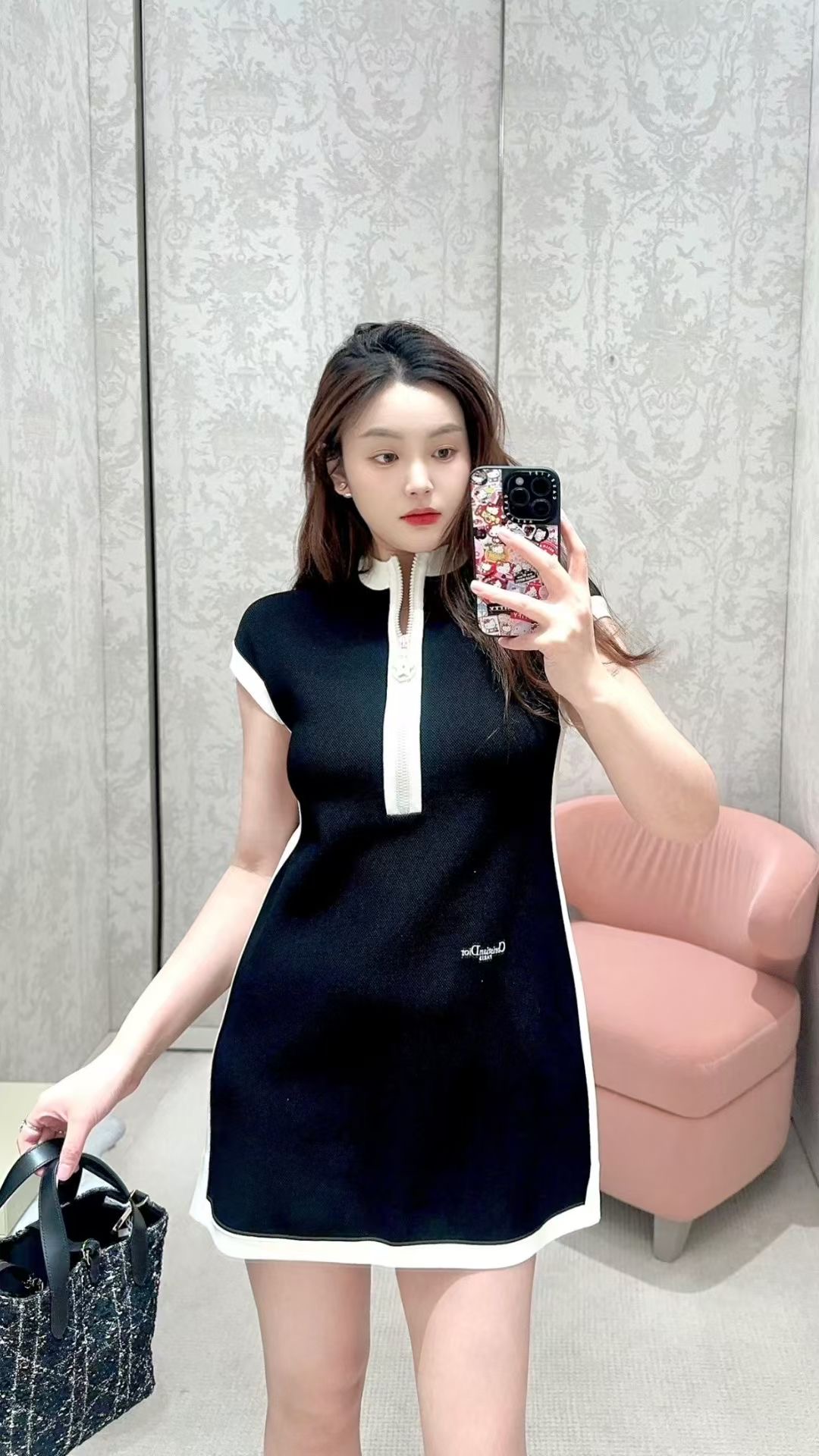 **do**ชุดแซกผ้า Dior Dioriviera Short Flared Dress Black and Ecru Technical Knit สินค้าใหม่ ของแท้