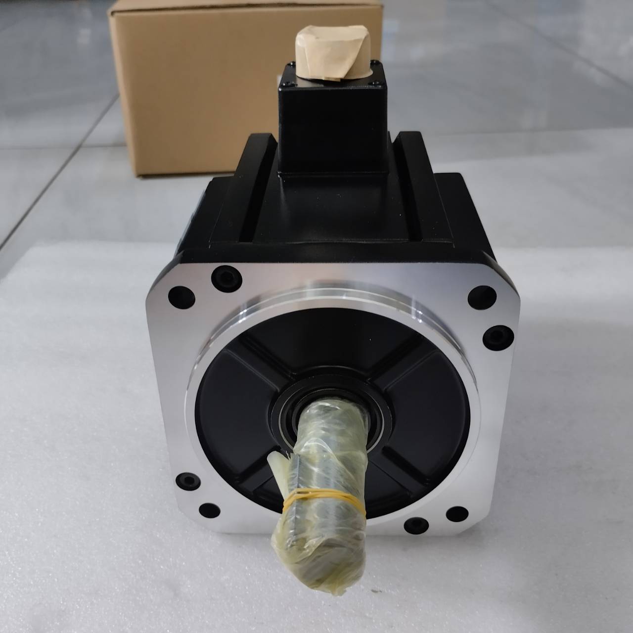 SERVO MOTOR "PANASONIC" Model : MHME152GCG