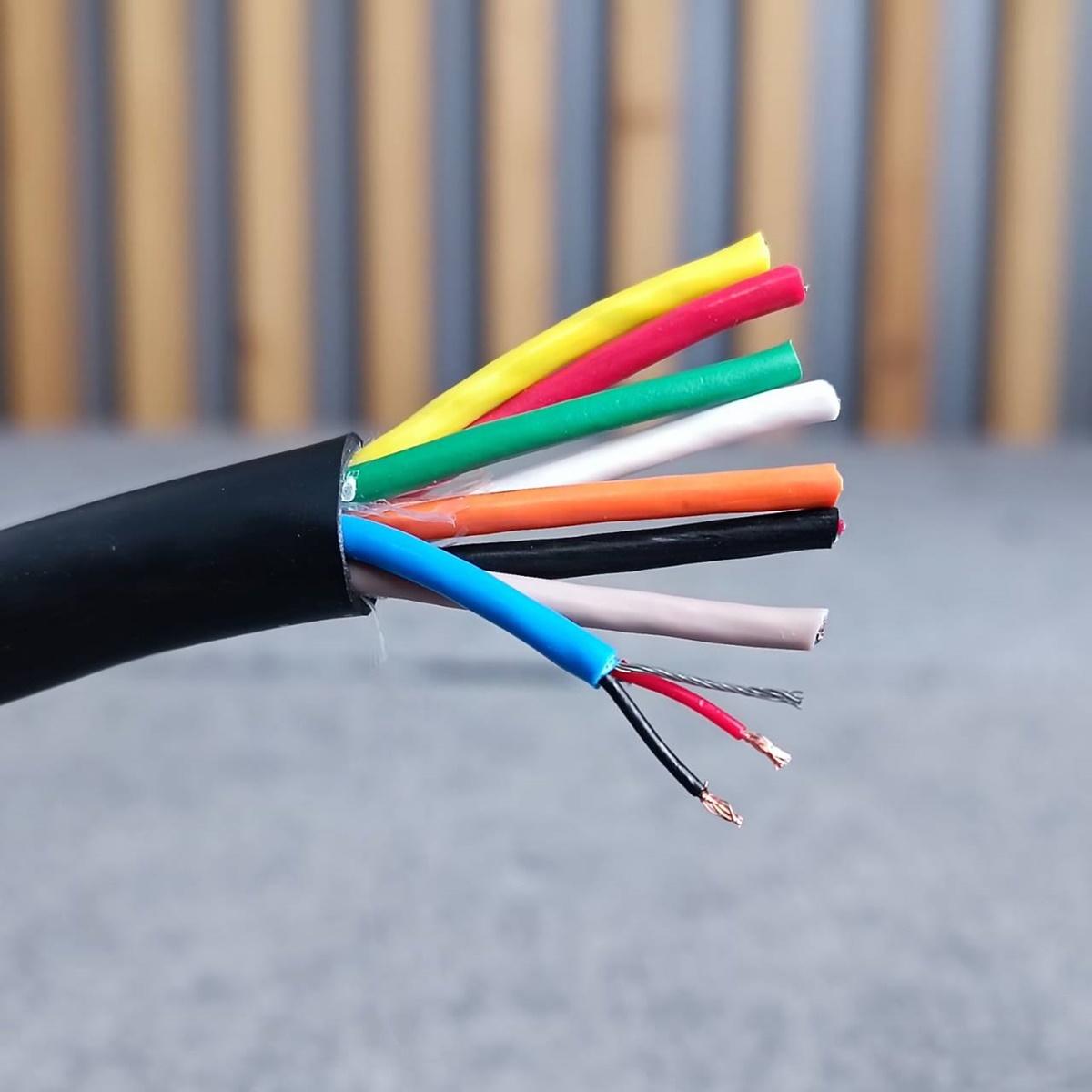 ล้อ100เมตร สายมัลติคอร์ 8คอร์ JSL-183 สีดำ ล้อ100เมตร สายสัญญาณเสียง สาย8คอร์ JSL183 JSL 183 Multicore Cable เอไอ-ไพศาล