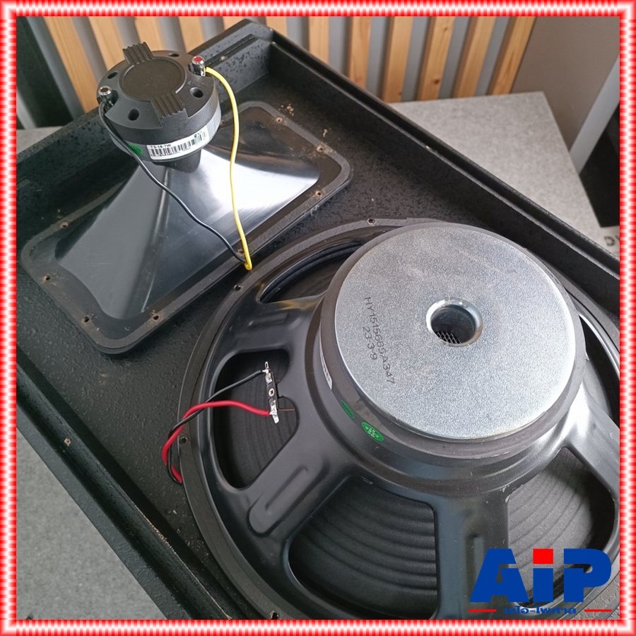 NPE TS-15 ตู้ลำโพง15นิ้ว 2ทาง รุ่นใหม่ ตู้ลำโพง Passive เอ็นพีอี รองรับกำลังขับ 300 วัตต์ TS 15 TS15 เอไอ-ไพศาล