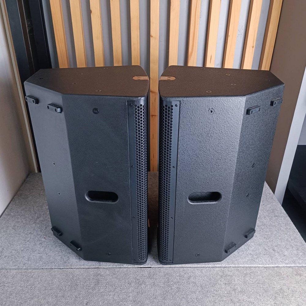 1คู่ DE ACOUSTIC PD-12 ตู้ลำโพง 12นิ้ว (คู่ละ) ตู้ลำโพง 12 นิ้ว เหมาะ สำหรับงานเสียงกลางแจ้ง สามารถวางเป็นมอนิเตอร์ได้ PD12 PD 12 เอไอ-ไพศาล