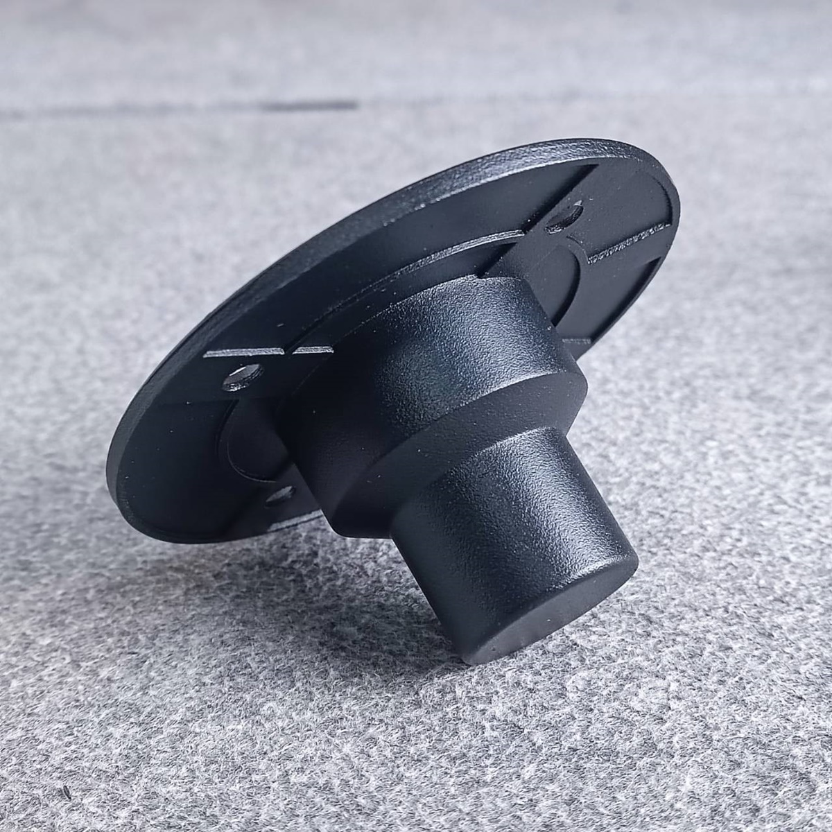 แป้นสวมขาตั้ง S-6 M-20 *เฉพาะแป้น* แป้นสวมขาตั้งลำโพง แป้นเสียบขาตั้งลำโพง S6 M20 แป้นสวมขาตั้งแบบเกลียว เอไอ-ไพศาล