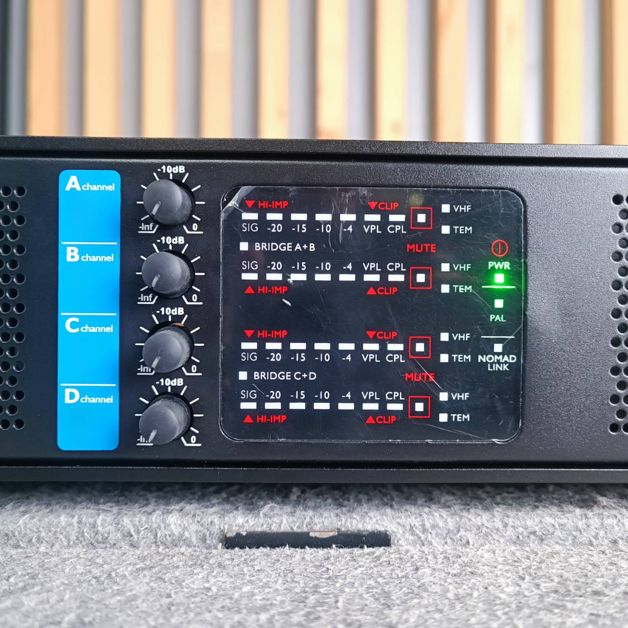 PROEUROTECH 4800Q POWERAMP โปรยูโรเทค ขยาย เพาเวอร์ เครื่องขยายเสียง แอมป์ โปรยูโร เทค Proeuro Tech 4800 Q POWER AMP 4800Q 4-Channel PROEURO TECH เอไอ-ไพศาล