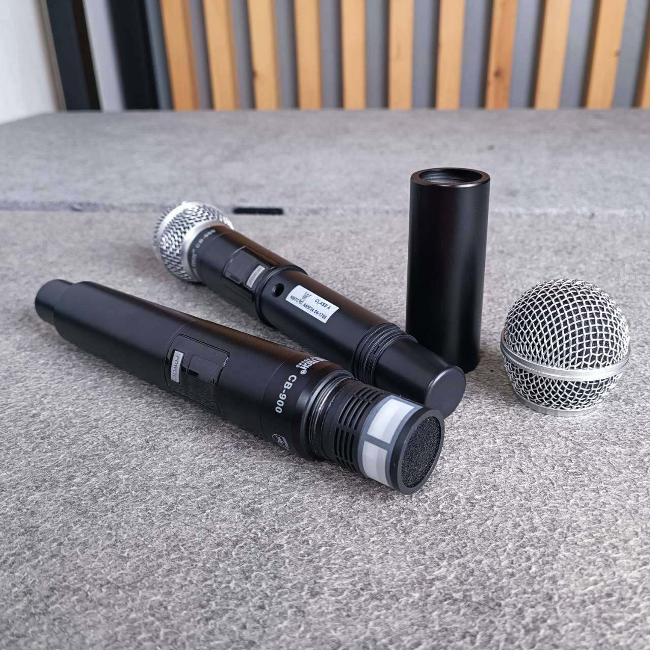 PROEUROTECH CB-900 ไมค์ลอย มือถือคู่ ปรับความถี่ได้ โปรยูโร เทค CB 900 PROEURO TECH CB900 เอไอ-ไพศาล