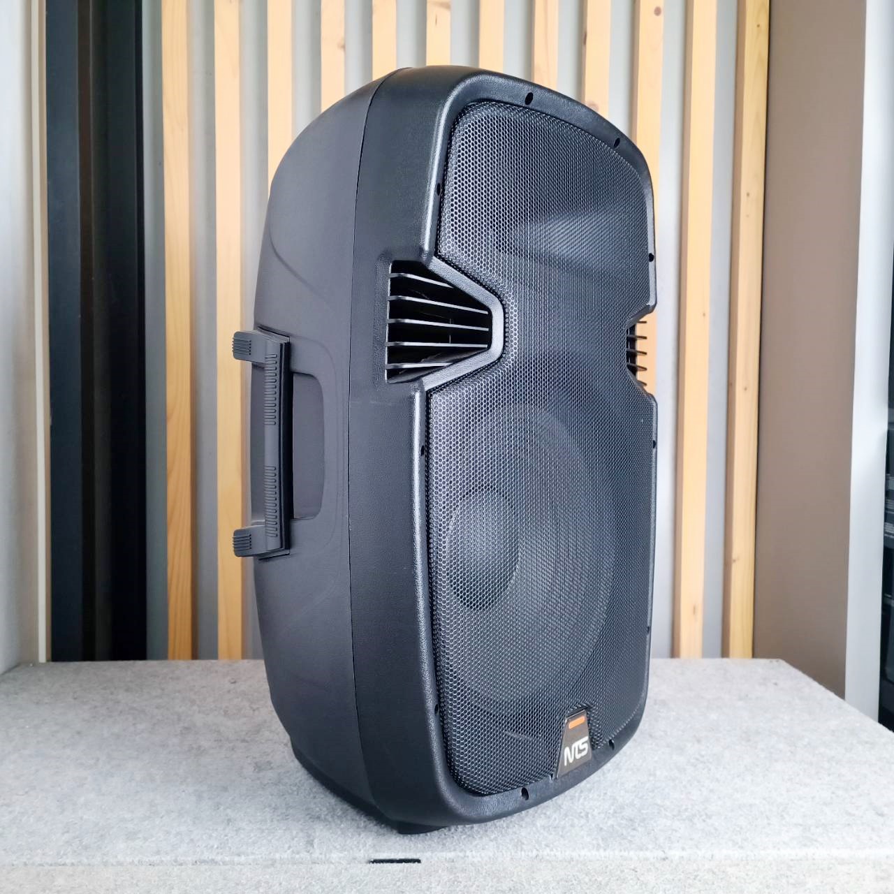 สินค้าเสียหายจากการขนส่ง NTS JX-15 ตู้ลำโพง มีรอบแตกจากการขนส่ง ตู้ลําโพง Passive 2 ทาง รองรับกำลังขับ 300 วัตต์ วัสดุพลาสติก ABS หนาอย่างดี เอ็นทีเอส JX 15 JX15 เอไอ-ไพศาล
