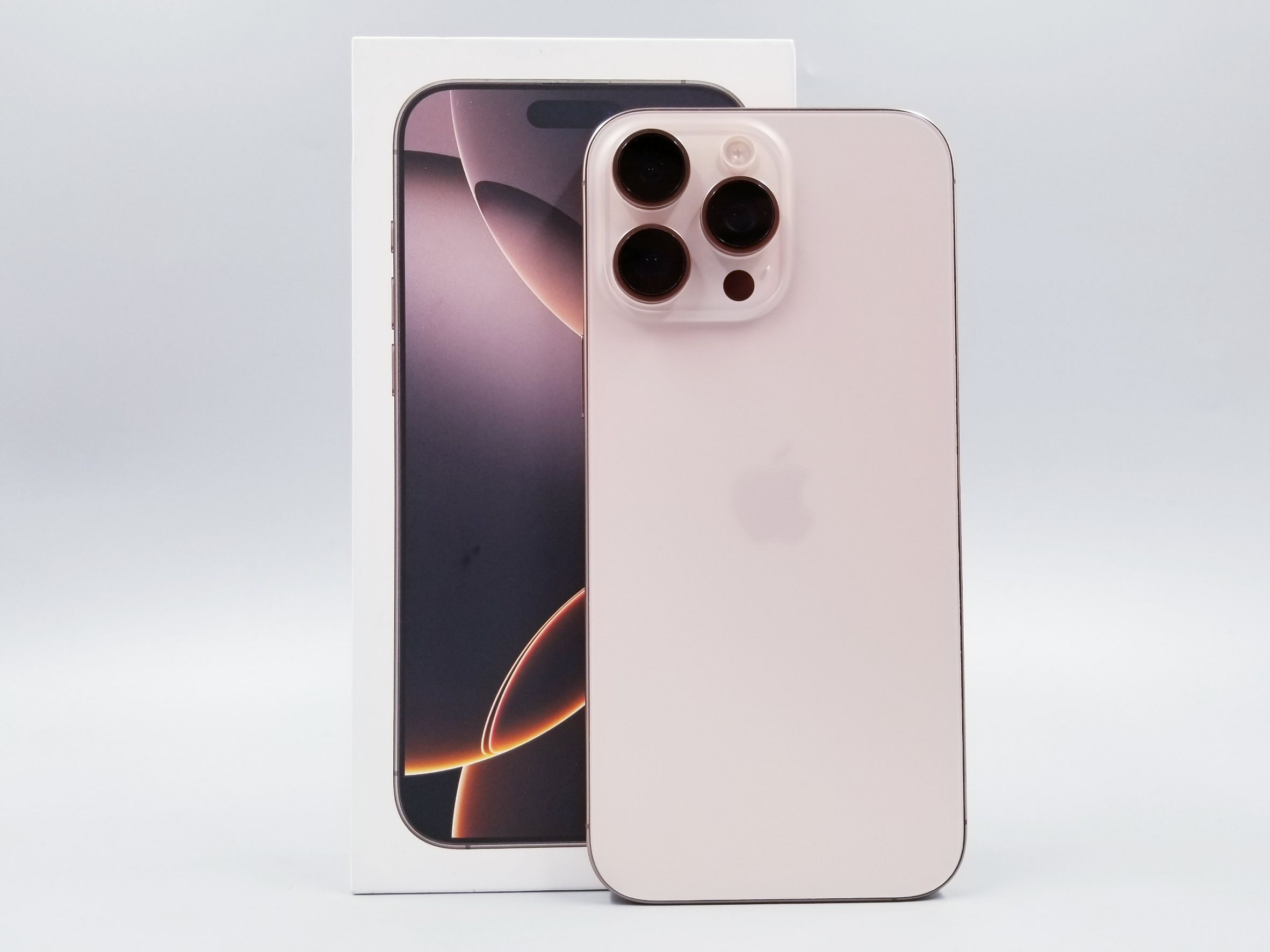 iPhone 16 Pro Max 256GB Desert Titanium สวยครบกล่อง แบต 91%