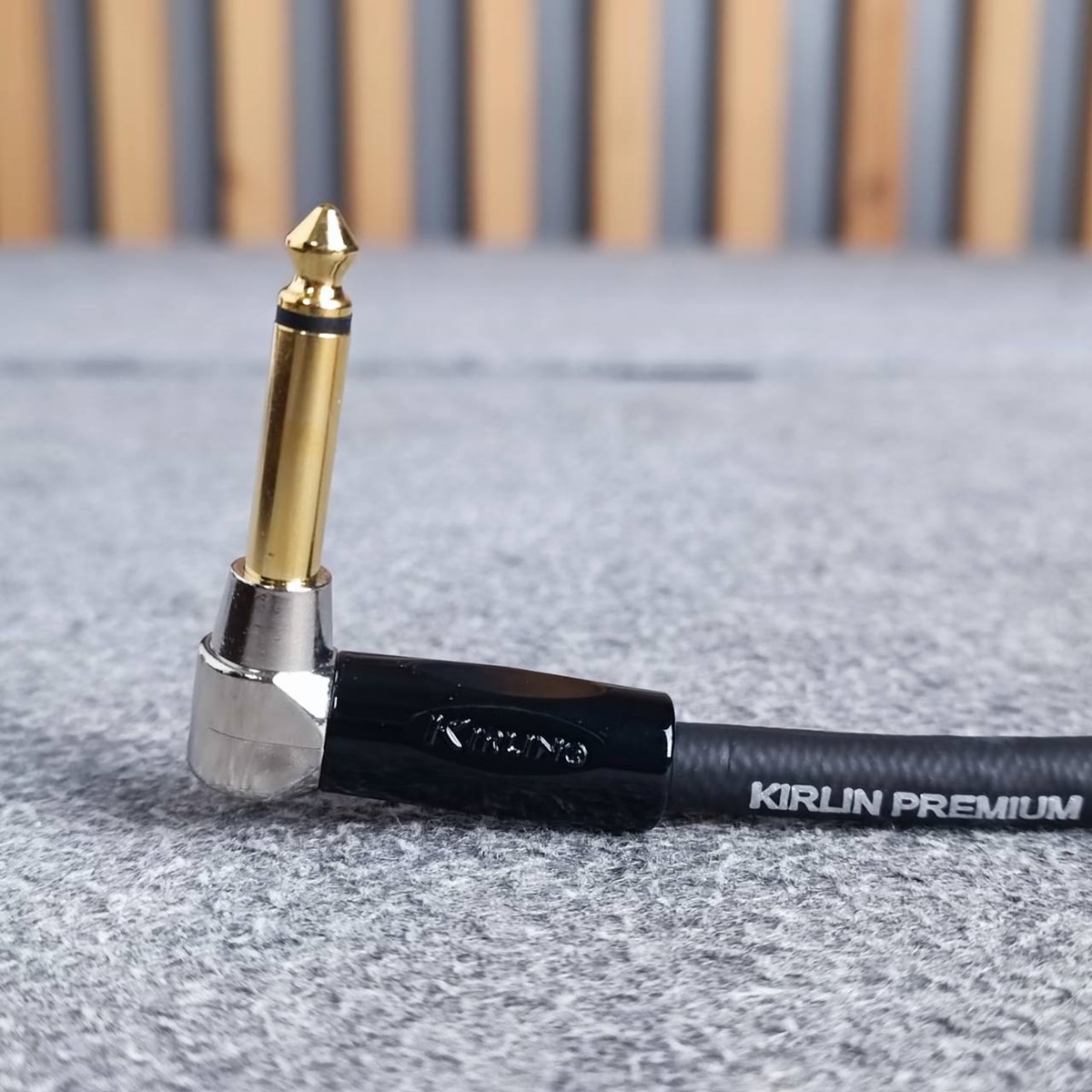 3เมตร(1เส้น) KIRLIN IWB-202BFGL สายกีต้าร์ 3เมตร มี3สีให้เลือก สีดำ / ม่วง / แดง สายแจ็คกีต้าร์ 20AWG สายไมค์หัวท้าย สายสัญญาณสำเร็จรูป เอไอ-ไพศาล