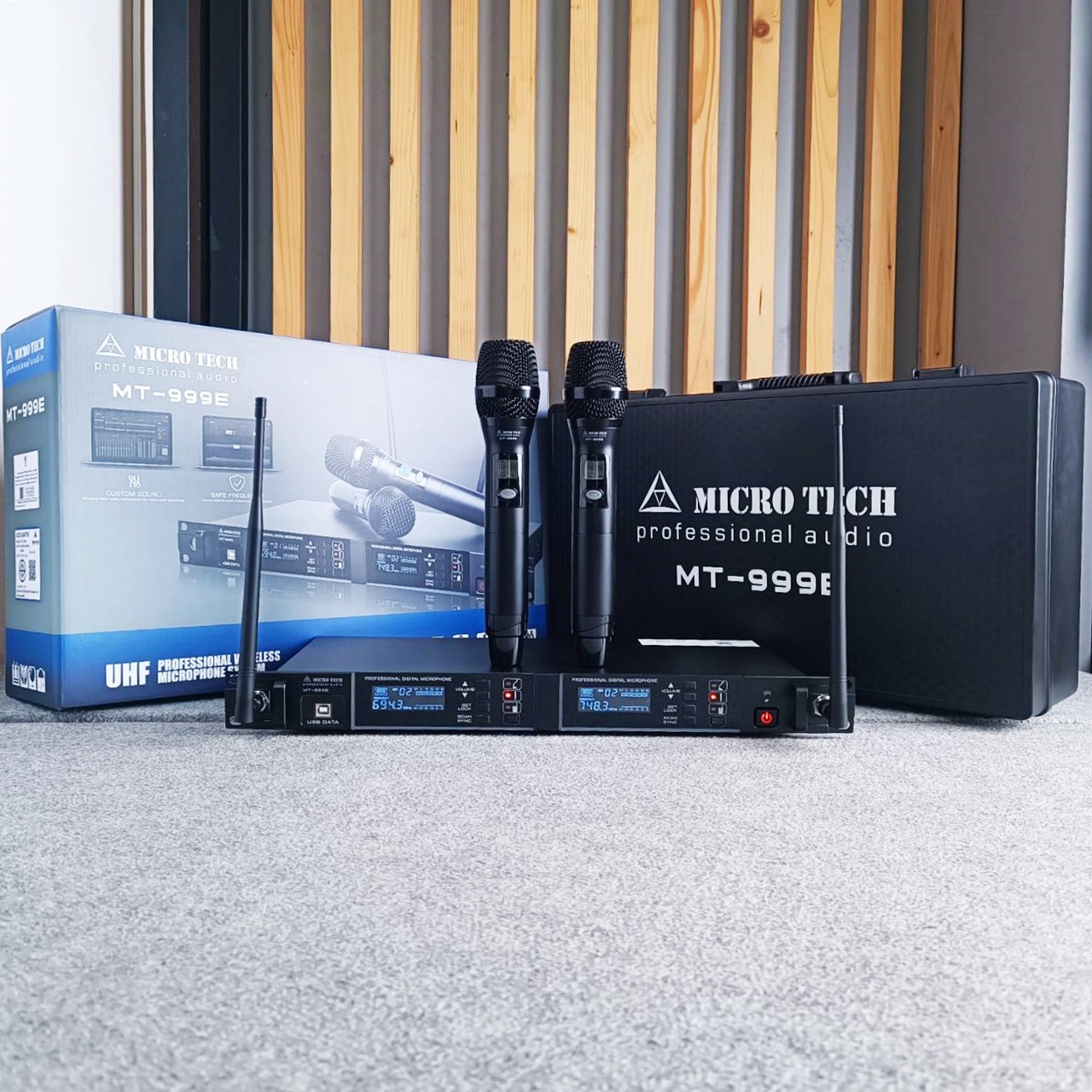 ไมค์2ด้าม MICROTECH MT-999E ไมค์ลอยมือถือคู่UHF ชุดไมค์ลอย มือถือคู่ ไมโครโฟนไร้สายดิจิตอล MICROTECH(ไมโครเทค) MT-999E MT-999Eเอไอ-ไพศาล