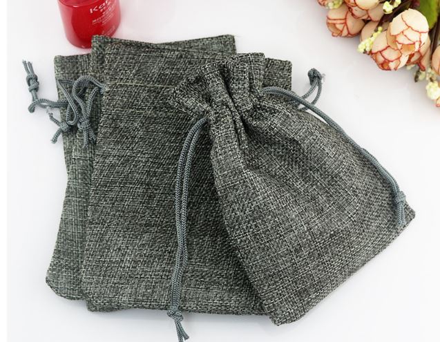 ถุงผ้ากระสอบ ขนาด 7*9 cm ขนาดเล็ก ถุงผ้าใส่ของชำร่วย สไตล์ วินเทจ สีเทา แบบเก๋ ๆ ถุงผ้าใส่ของชำร่วย ของที่ระลึก งานแต่ง งานบวช 603545
