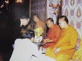 เผยแผ่: สงเคราะห์: พัฒนา / พระพิศาลธรรมพาที(พระพยอม กัลยาโณ) 006184 (1)