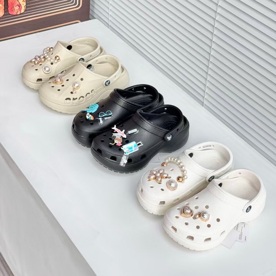 **do** รองเท้าแตะ Crocs ส้นสูง มาพร้อมตัวตบแต่ง มี 3 สี สินค้าใหม่ ของแท้