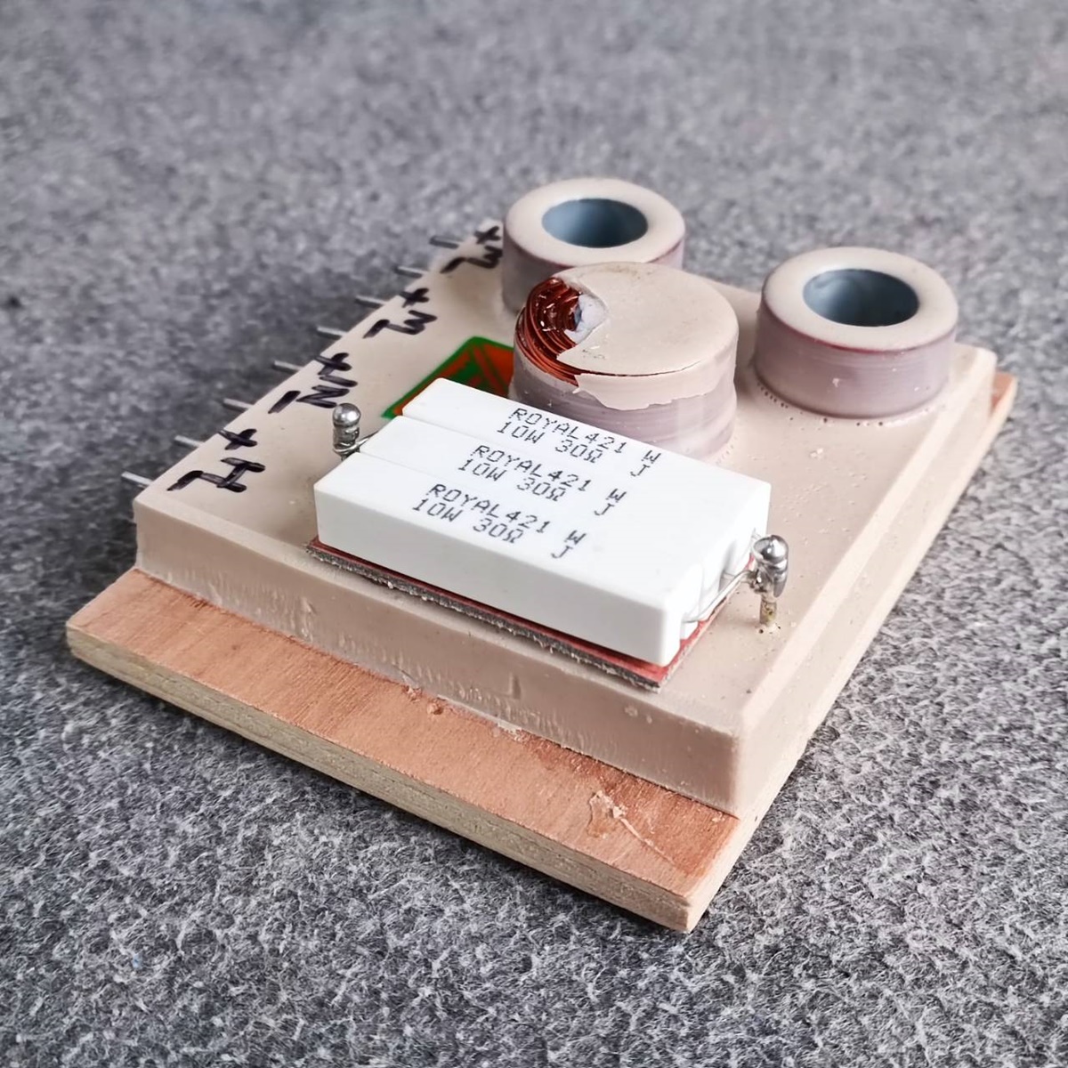 สินค้าเสียหายจากการขนส่ง Amature 2+1 network กลาง2แหลม1 เรซิ่น แตก ใช้งานได้ปกติ เอไอ-ไพศาล