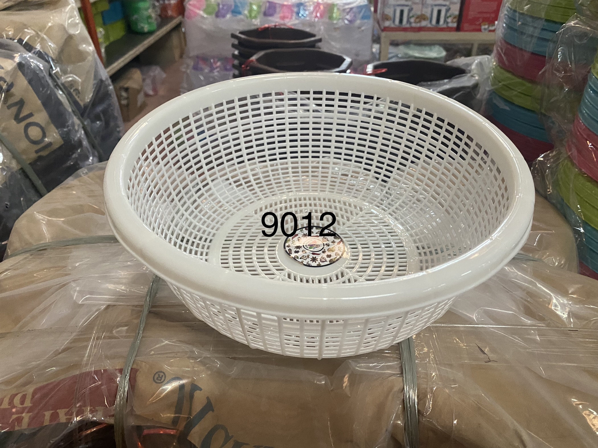 ตะกร้าคุณยาย 9012 (ราคาต่อโหล/สินค้าเป็นแบบคละสีไม่สามารถเลือกสีได้)