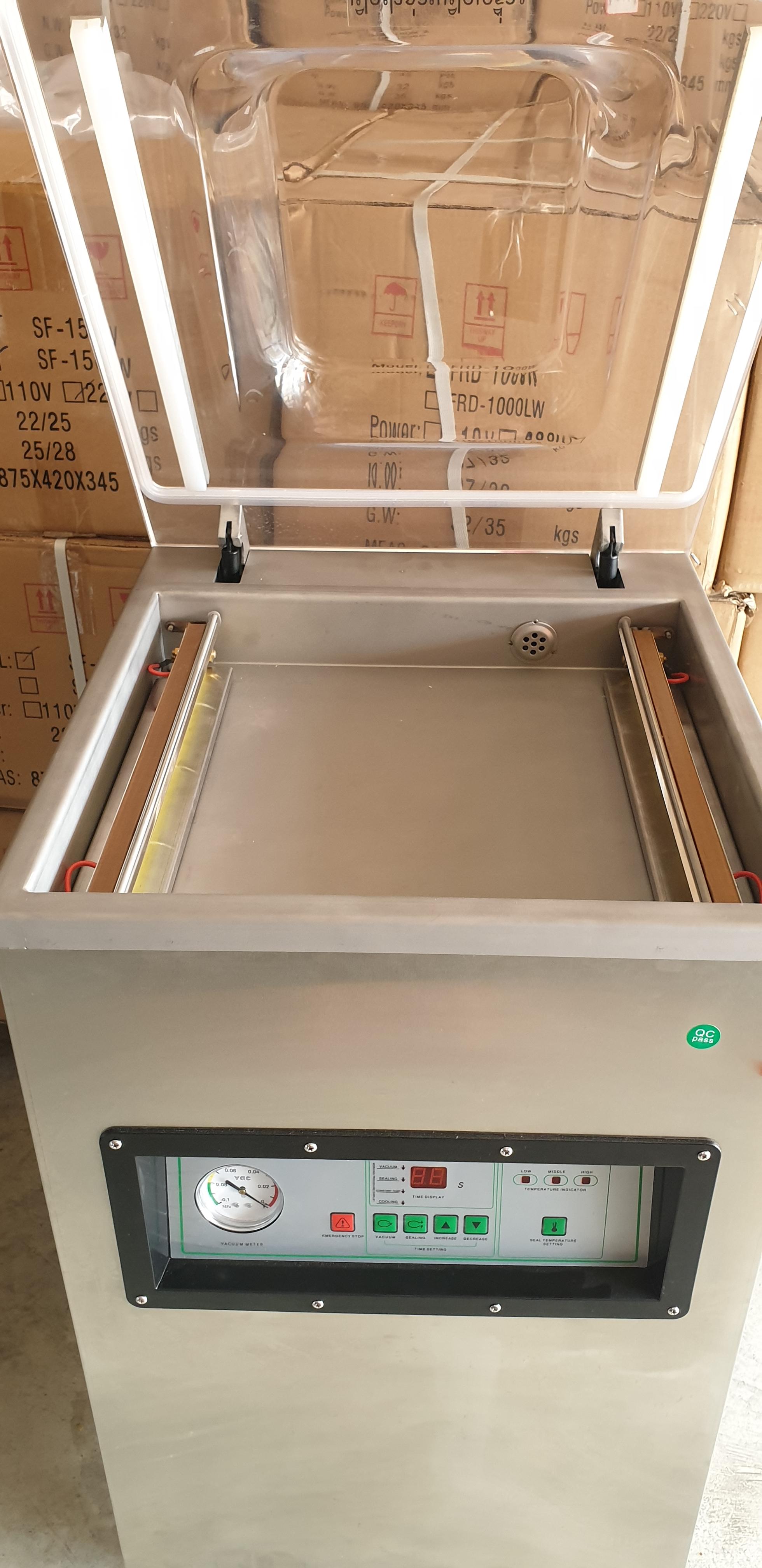 เครื่องซีลสูญญากาศ รุ่น DZ-400 ราคา 18000 บาท