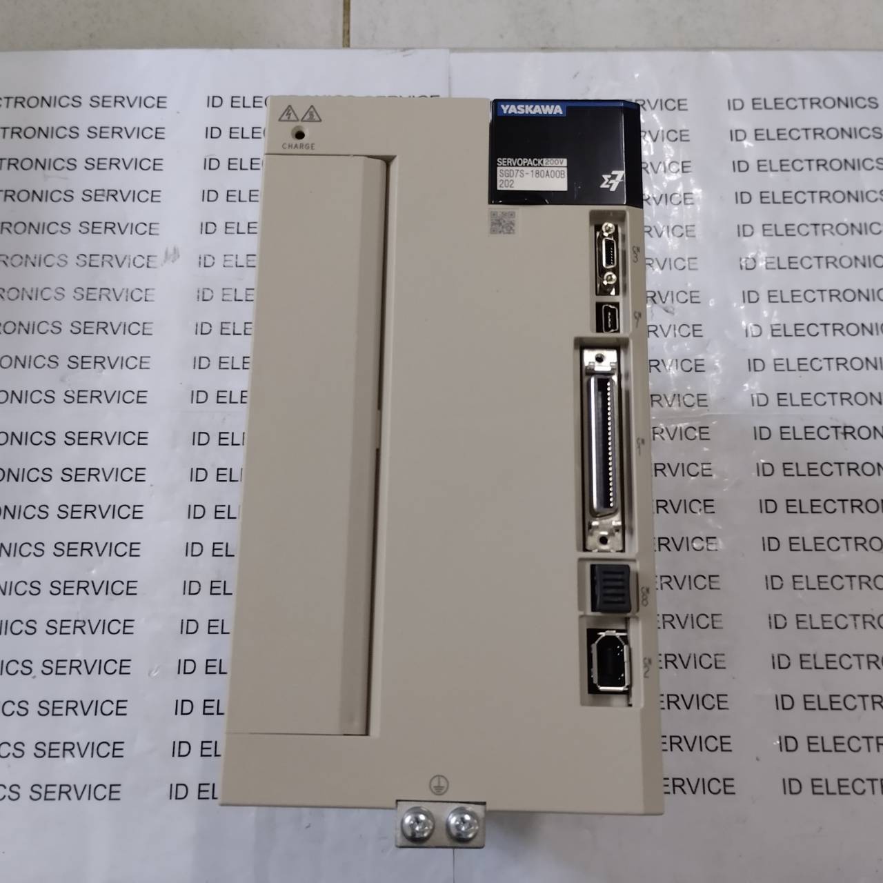 SGD7S-180A00B202 SERVO DRIVE"YASKAWA"